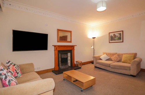 Grantown-on-Spey Cottage | Cabin ∙ 6 bedrooms ∙ 12 guests