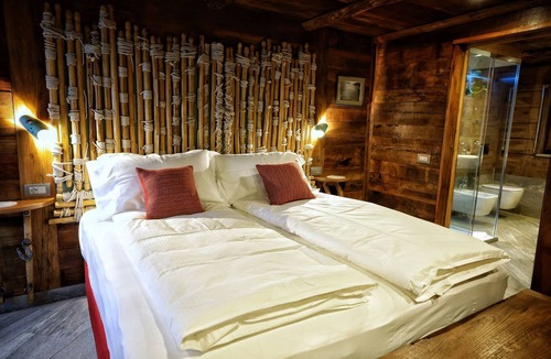 Morgex House | Café Quinson Relais de Charme