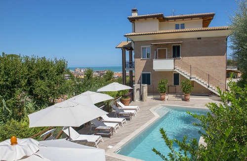 Cupra Marittima Apartment | Calamari Apartment - Luxury Residence Marano 350mt from the sea