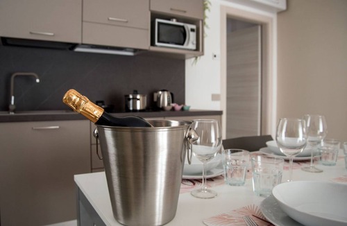 Borgo Roma Apartment | CAMELOT APARTMENT RED7