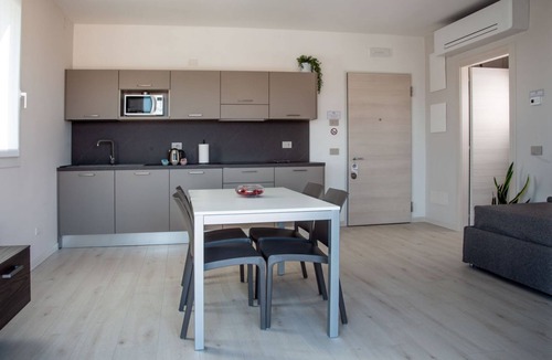 Borgo Roma Apartment | CAMELOT APARTMENT RED7
