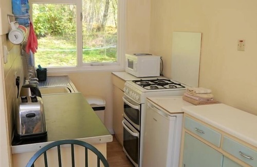 Glenfinnan Cottage | Camus Slatach - sleeps 4 guests in 2 bedrooms