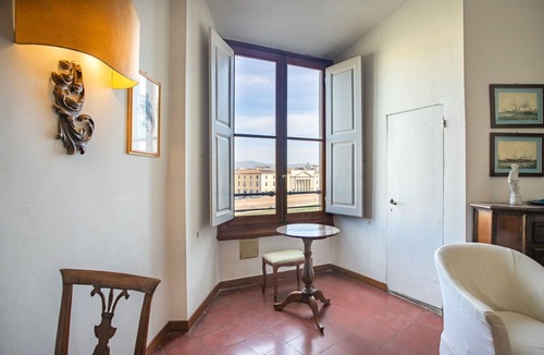 San Niccolo Apartment | Canottieri, Spacious And Elegant 1 Br Flat By Halldis