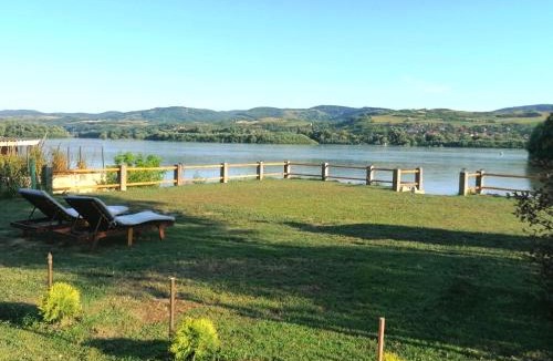 Cerevic House | Captain's house by the Danube river