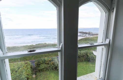Ballycastle Cottage | CARRIGUISNAGH, pet friendly, character holiday cottage in Ballycastle