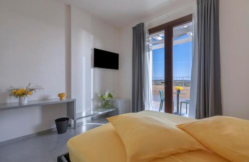 Birgi Vecchi Apartment | Casa B, Room 2 - mit Pool - at Lagoon - Lo Stagnone Kite Spot - Palm Kite Paradise