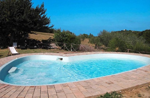 Gabicce Mare Apartment | Casa by Sea in a Quiet Cove