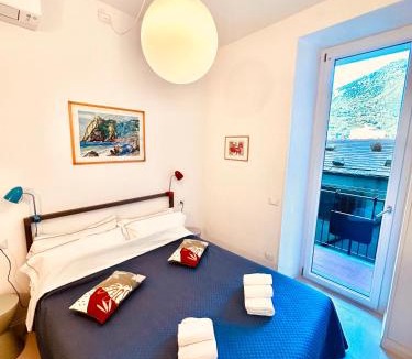Corniglia Apartment | Casa Catò - Cozy Studio Apartment with Terrace in Corniglia Cinqueterre - By MNNapartment
