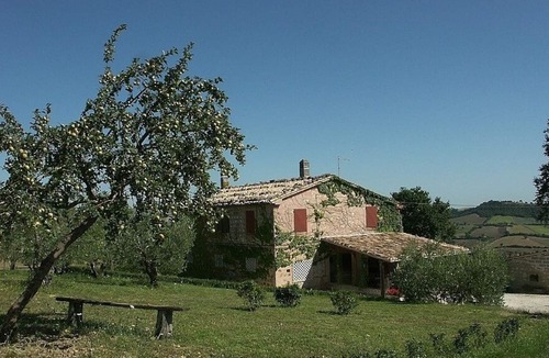 Pievefavera Villa | Casa Elisabetta Near Tolentino, Marche, Italy