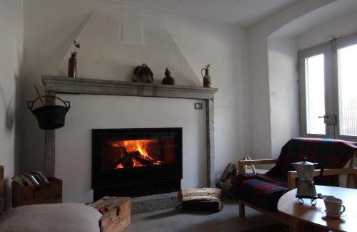 Brione House | Casa Eva