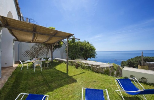 Praiano House | Casa Michara located in the village center