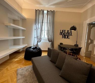 Osimo Apartment | Casa nel Vicolo - Duomo di Osimo e 20 min da Loreto