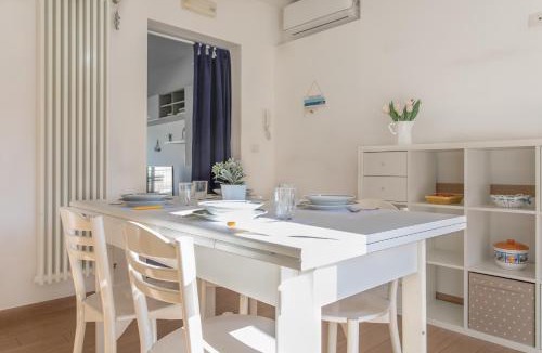 Roseto degli Abruzzi Apartment | Casa seconda fila sul mare [giardino] Wi-fi