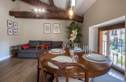Macerata Apartment | Casa Tosca con balcone vicino parcheggio