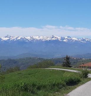 Murazzano Apartment | Cascina Binello Appartamento A