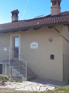Murazzano House | CASCINA BINELLO appartamenti A & B