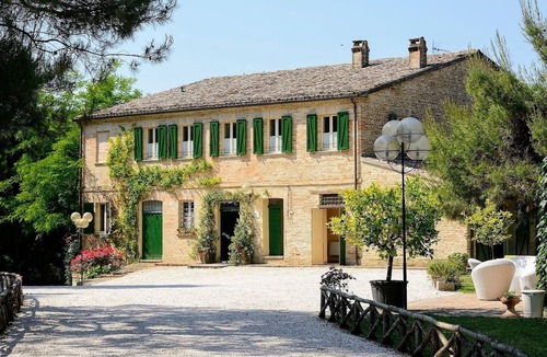 Rupoli Villa | Casolare Tombolina in Colli al Metauro , Marche