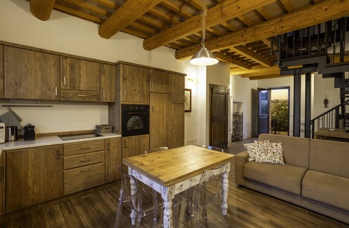 Santa Maria Nuova Villa | CASTAGNA apartment 110 sqm with shared swimming pool.