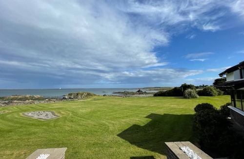Downpatrick Villa | Castlepoint - Spectacular Villa with Sea Views and Beach Access