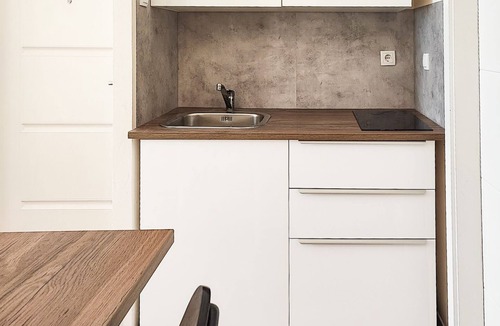 Novi Sad Apartment | Central Modern Studio in 5 Minutes Walk from Trg Slobode