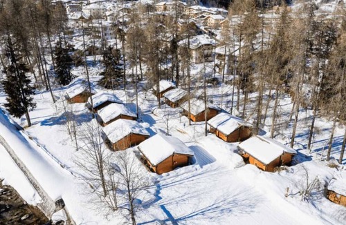Fucine Ski Chalet | Chalet 2 étoiles - efafd0