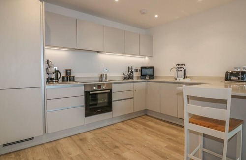 Perranporth Apartment | CHAPEL ROCK VIEW, THE DUNES, country holiday cottage in Perranporth