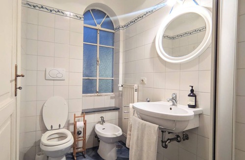 Celio Apartment | Charming apartment in a 1910s building 2 min walk from the Colosseum
