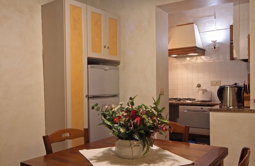 Santa Croce Apartment | Charming apartment near Ponte Vecchio Free Wi-fi, Aircond.
