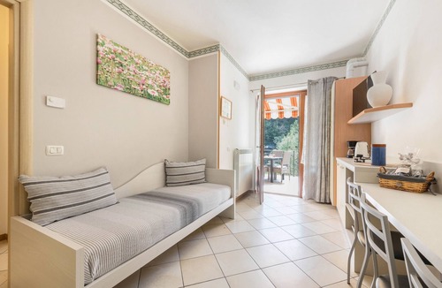 Tremosine Apartment | Charming Apartment “Residence Tatiana A2” with Pool, Terrace, Mountain View & Wi-Fi