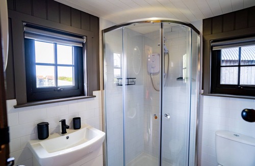 Limavady Cabin | Charming Lodge in Limavady