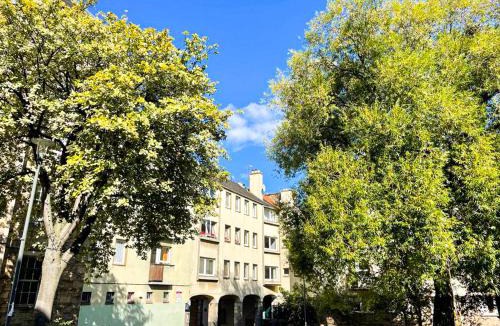 Old Town Apartment | Charming Old Town 2 Bed Apt, 2mins from Royal Mile