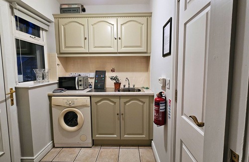 Enniskillen Cottage | Charming two bedroomed cottage close to the centre of Ireland's only island town