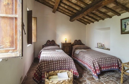 Jesi Villa | Charming villa in Jesi wine country
