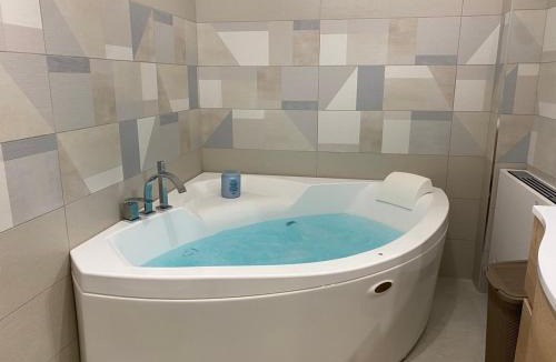 Eboli House | Cilento Contemporary House con idromassaggio Jacuzzi®