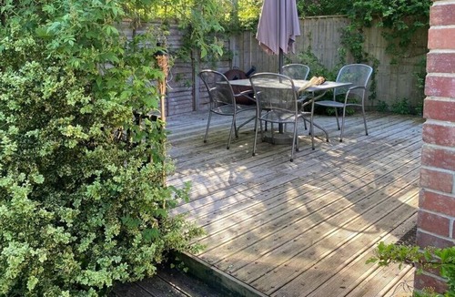 New Forest District Cottage | Coastal cottage, perfect for dog walkers and couples. 4.9 stars on Airbnb!