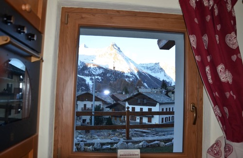 Gimillan Apartment | Cogne - Les petites fleurs of Gran Paradiso - Free Wi-Fi
