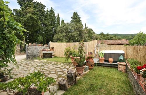 Bagno a Ripoli Apartment | Colonica w/Jacuzzi calda privata