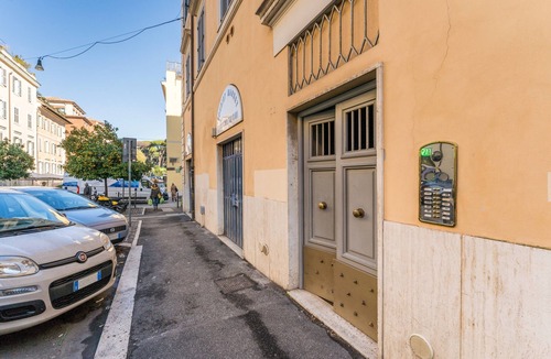 Celio Apartment | Colosseum, elegant, bright, relaxed A/C