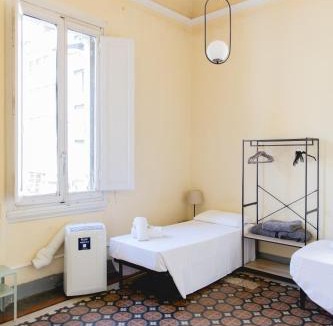 Santissima Annunziata Apartment | Comfy Big Apartment Outside ZTL