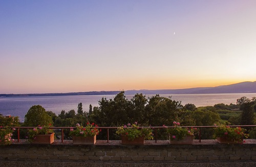 Lake Bracciano Villa | Completely remodeled in 2022. Villa, panoramic lake view, private swimming pool