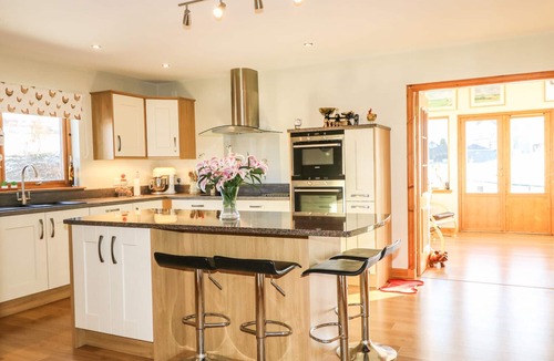 Grantown-on-Spey Cottage | CORRIEMHOR BEAG, pet friendly, with a garden in Grantown-On-Spey