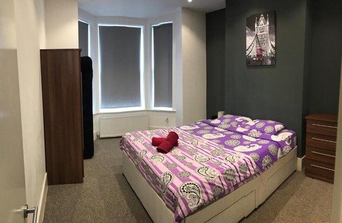 Elephant and Castle Apartment | Cosy 2 Bedroom Flat Zone 1