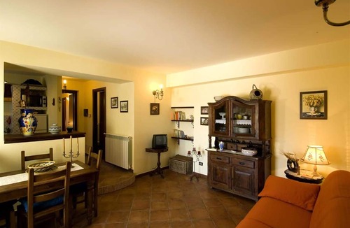Collesano Villa | Cosy apartment in villa with WIFI, pool, A/C, TV, patio and panoramic view, close to Cefalù