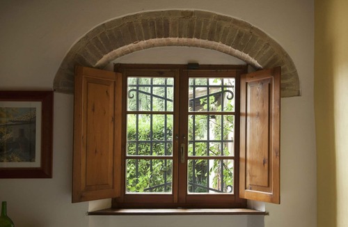 San Gimignano Apartment | Cosy apartment for 3 people with A/C, WIFI, pool, pets allowed and panoramic view