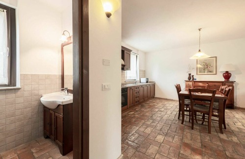 Povoletto House | Cosy apartment in villa for 4 guests with A/C, pool, WIFI, TV, terrace and pets allowed
