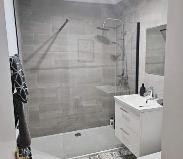 Carrickfergus Apartment | Cosy at the castle