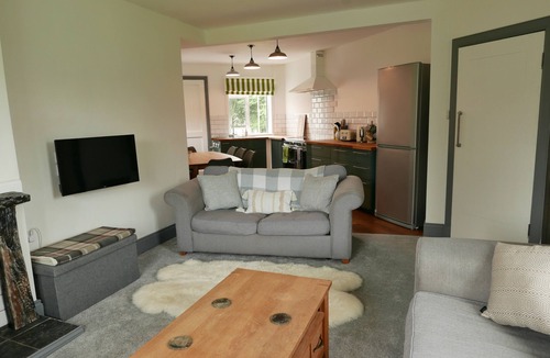 Fort Augustus House | Cosy Hygge/Scottish themed home by Loch Ness