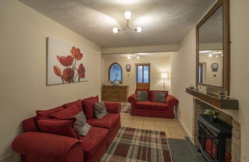 Carnlough House | Cosy Idealic Holiday let set in a Beautiful Coastal Village With all Amenities