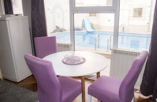 Novi Sad Apartment | Cosy Novi Sad loft, own POOL, Sauna, self check-in