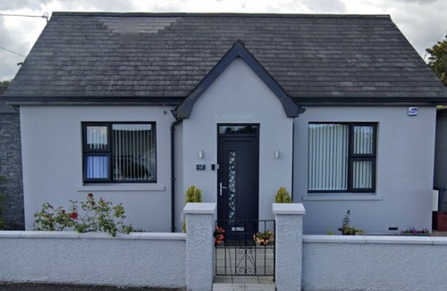 Lisnagunogue House | Cosy split level Bungalow in Ballymena, County Antrim, Northern Ireland.